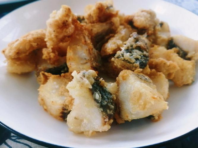 酱炖草鱼的做法：家常美味，营养满分